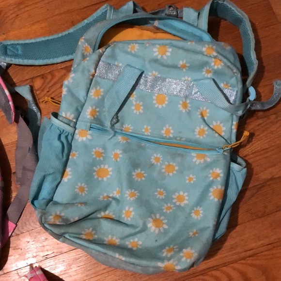 Backpack/lunchbox bundle: pink unicorn backpack and lunchbox, sunflower backpack - Picture 8 of 17